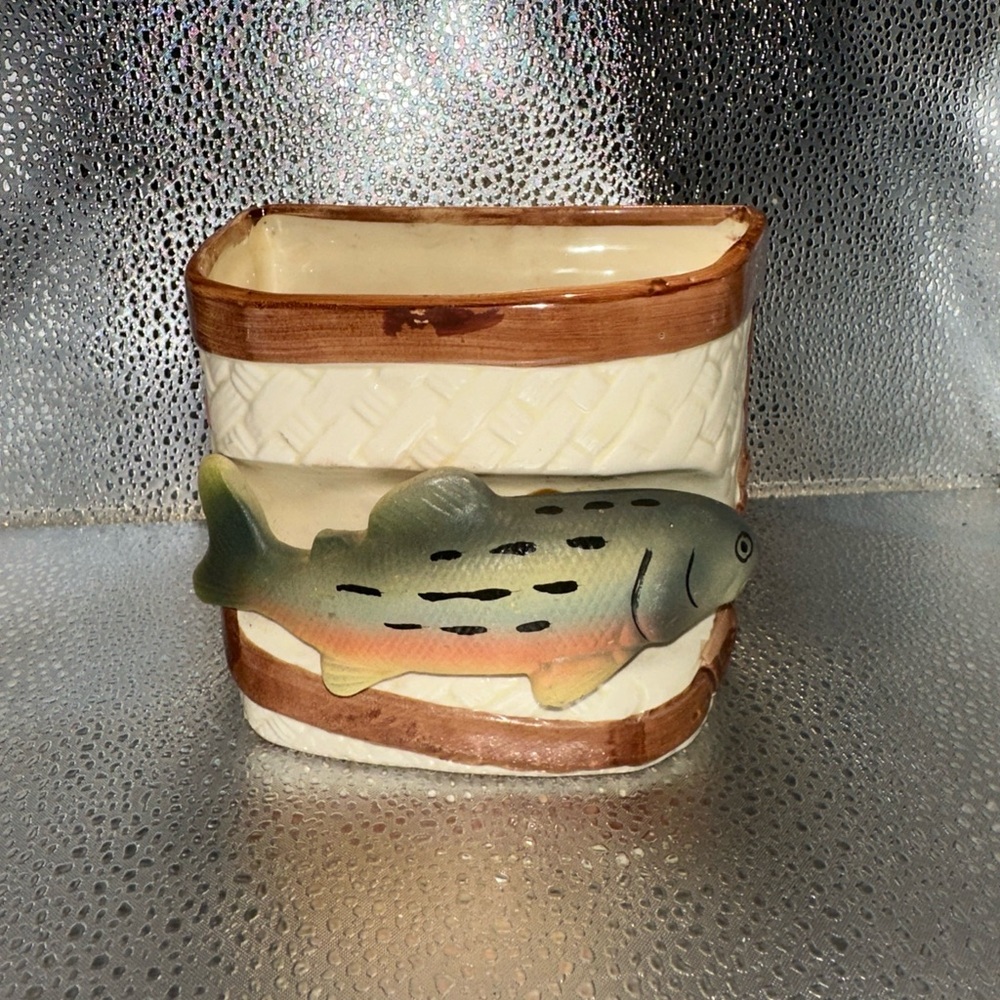 Inarco Japan Ceramic basket fish small planter